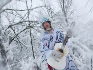 (b)ananartista SBUFF - snowstorm singer