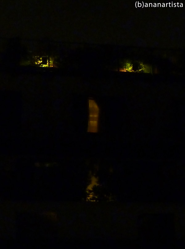 THE FACE IN THE DARK photography by (b)ananartista sbuff © 2015 all rights reserved