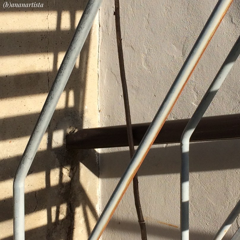 fotografia che illustra la mutevolezza delle ombre