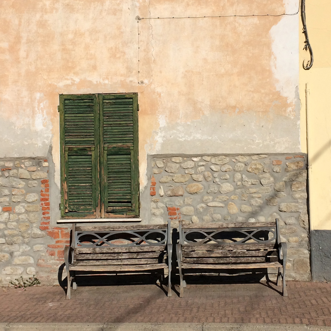 sit with me: fotografia di (b)ananartista sbuff