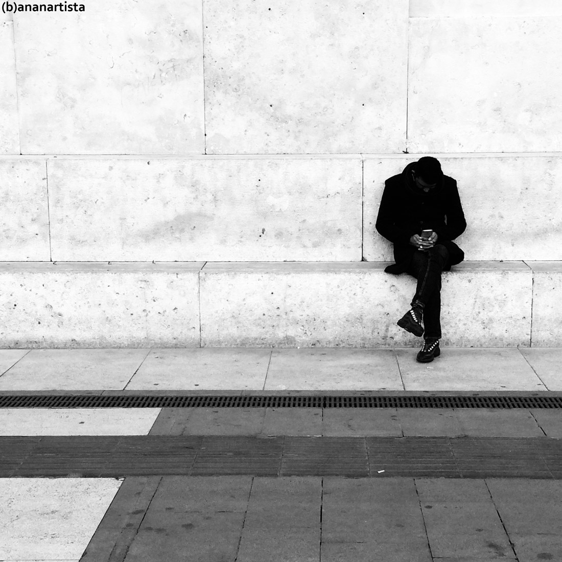 man with smartphone: black and white photography by (b)ananartista sbuff