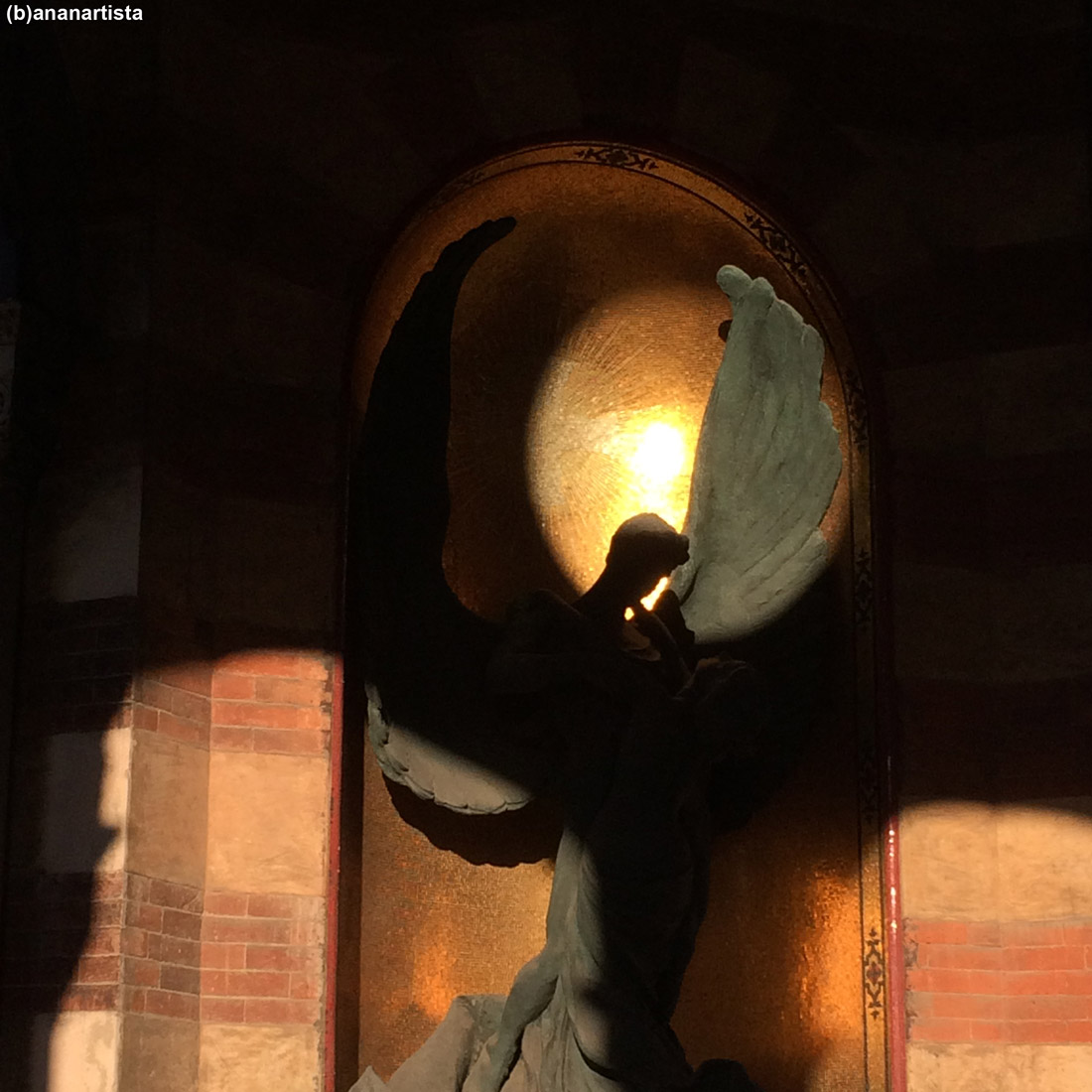 angelo sterminatore: fotografia di (b)ananartista sbuff