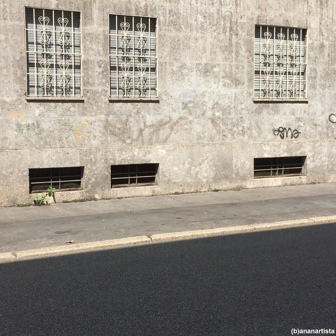 strada vuota: fotografia di (b)ananartista sbuff