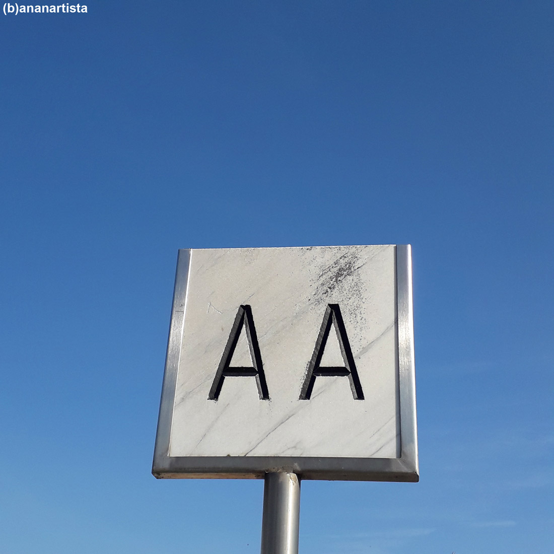 AA cercasi: fotografia di (b)ananartista sbuff