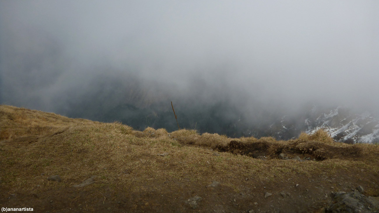 orizzonte degli eventi: fotografia di (b)ananartista sbuff