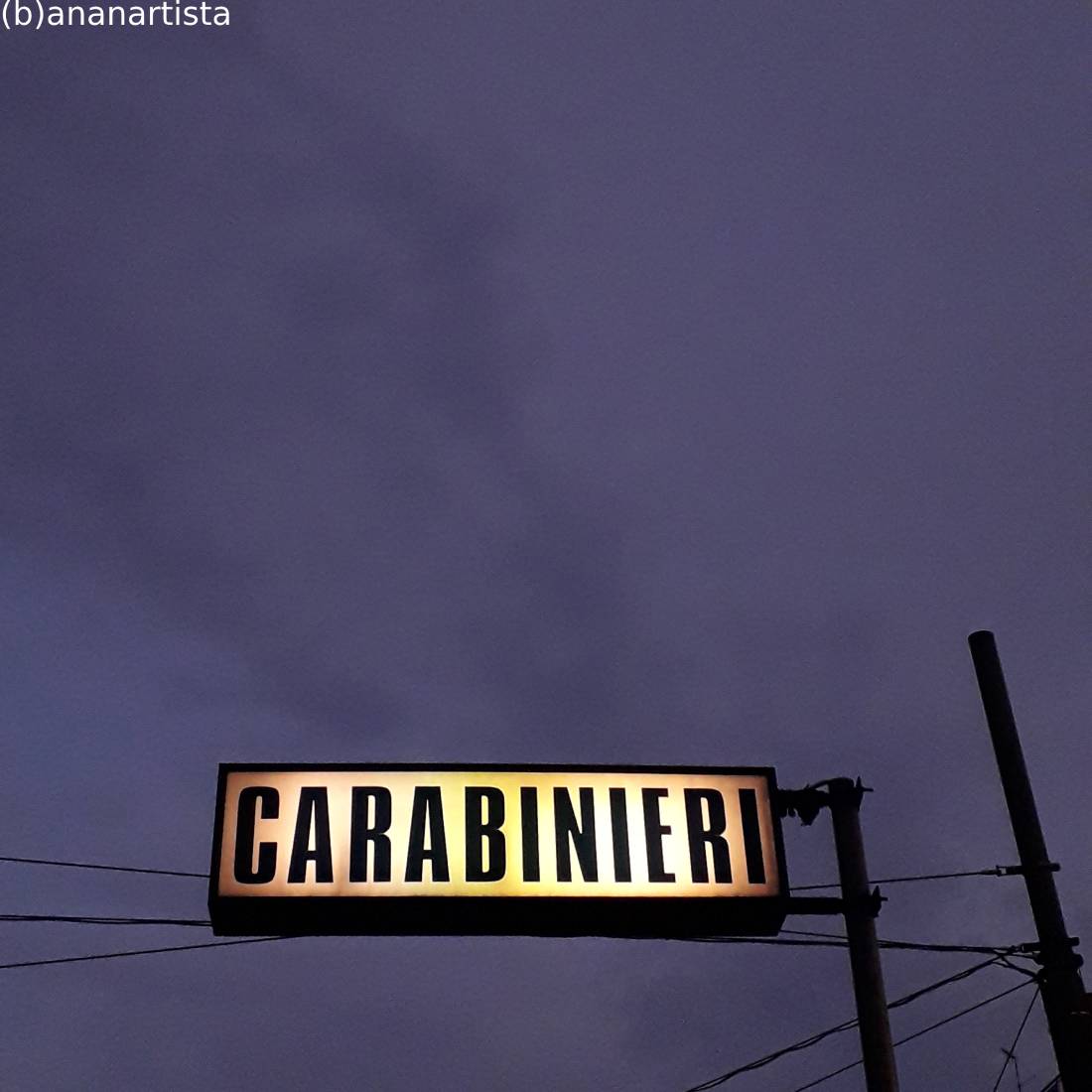 carabinieri : fotografia di (b)ananartista sbuff