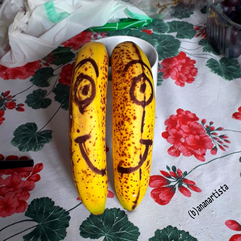 happy bananas smile by (b)ananartista sbuff